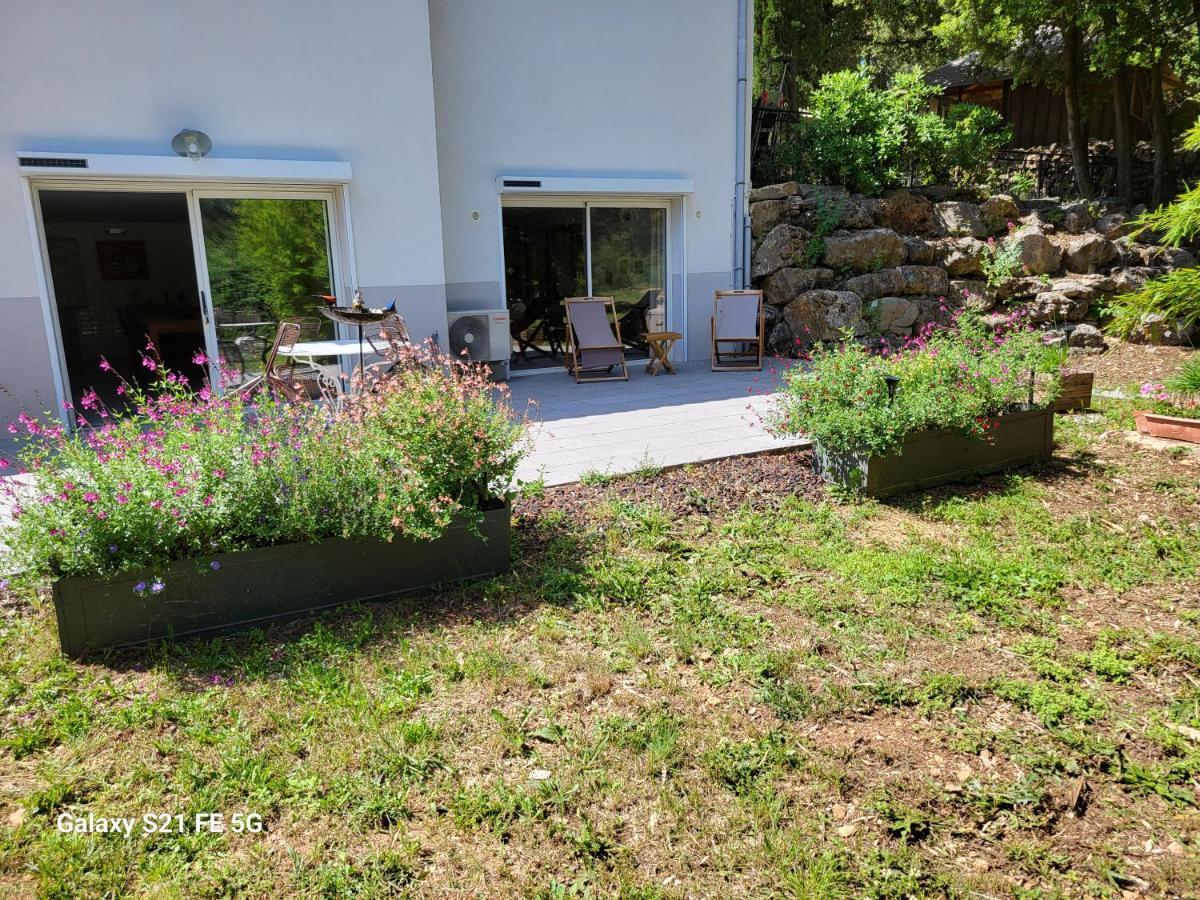 Un Ecrin De Verdure Et Plus.. Besse-sur-Issole Экстерьер фото